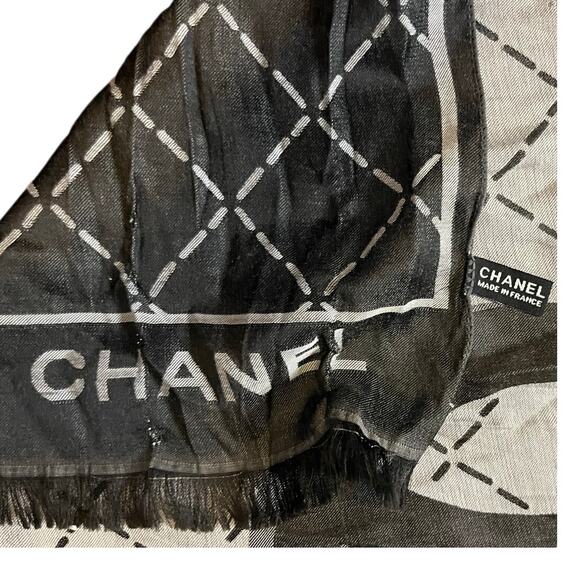 Chanel Cashmere Silk Scarf CC Logo Camila Flowers Black White 70x25 inches - Picture 2 of 16